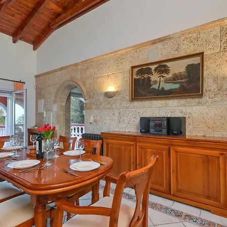 Serena Vista By Aguilarent